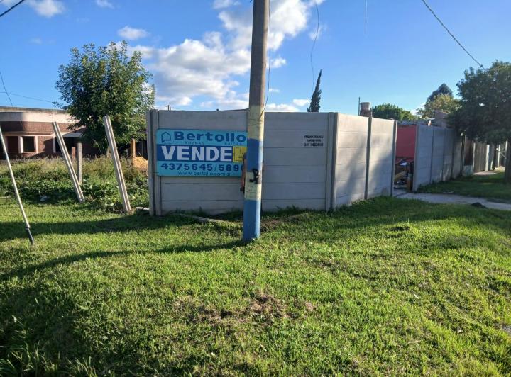 Terreno · 696m²