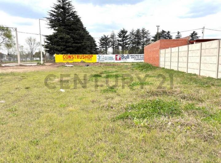 Terreno · 296m²