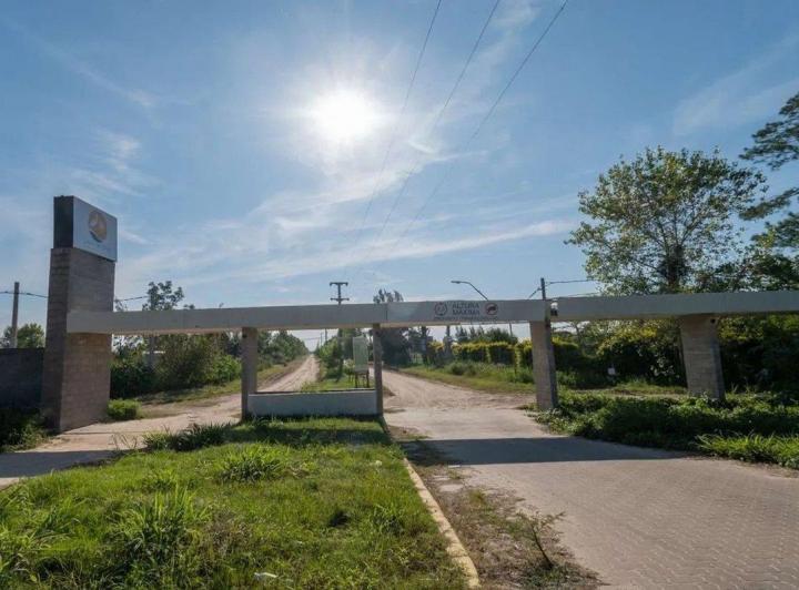 Terreno · 903m²