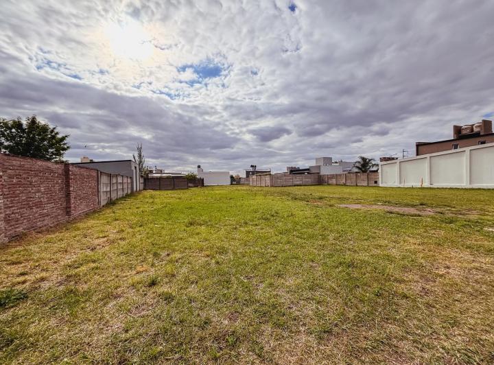 Terreno · 400m²