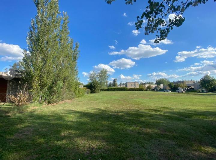Terreno · 820m²
