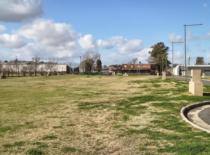 Terreno · 421m²