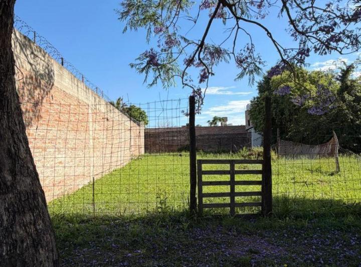 Terreno · 284m²