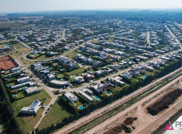 Terreno · 501m²