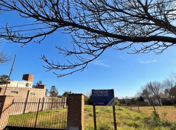 Terreno · 741m²