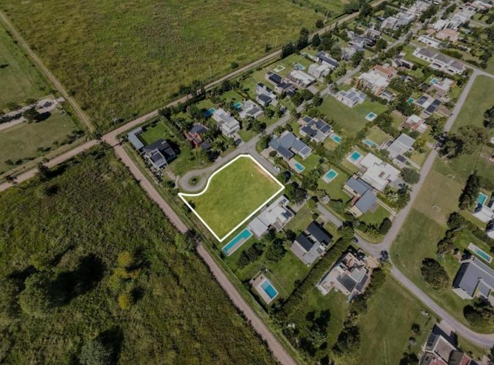Terreno · 1500m²