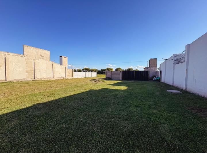 Terreno · 300m²
