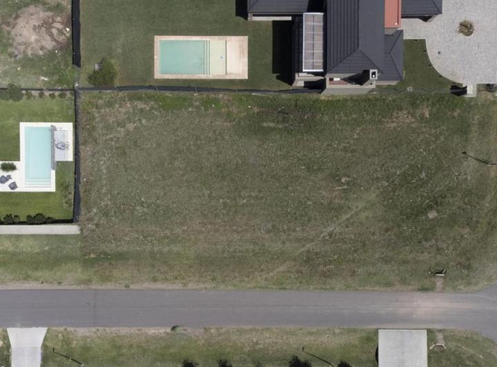 Terreno · 709m²