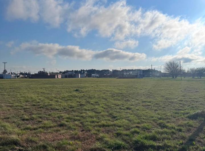 Terreno · 215m²