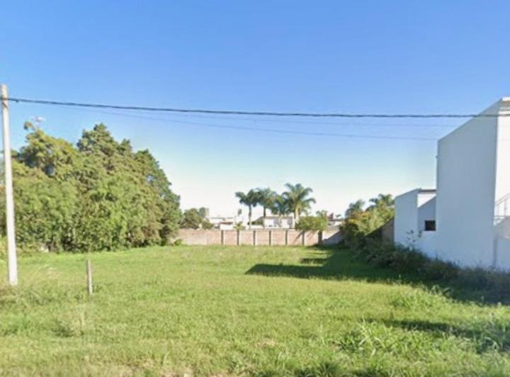 Terreno · 835m²