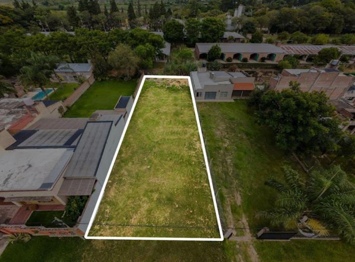 Terreno · 588m²