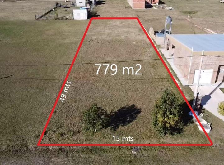 Terreno · 779m²