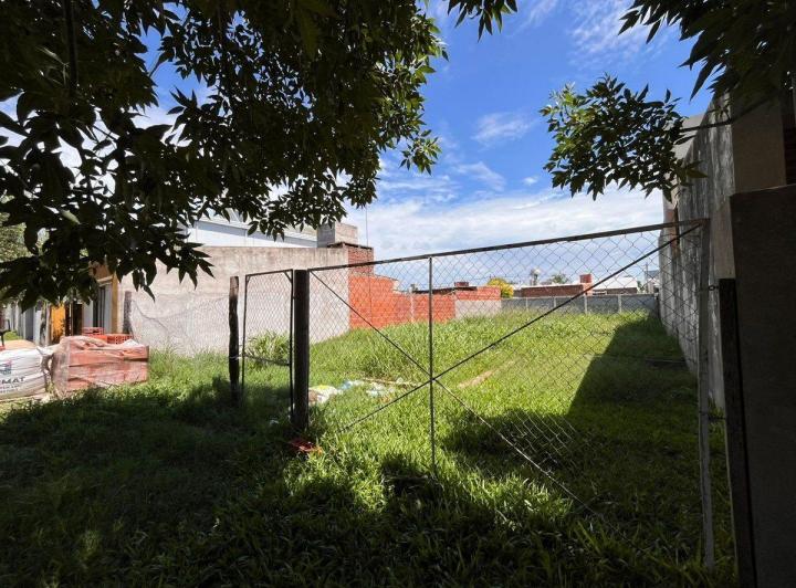 Terreno · 240m²