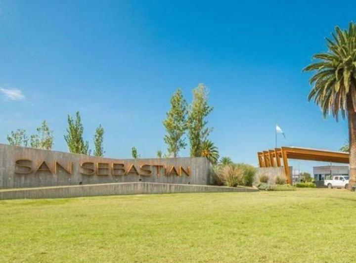 Terreno · 930m²