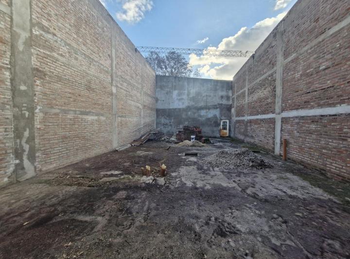 Terreno · 140m²