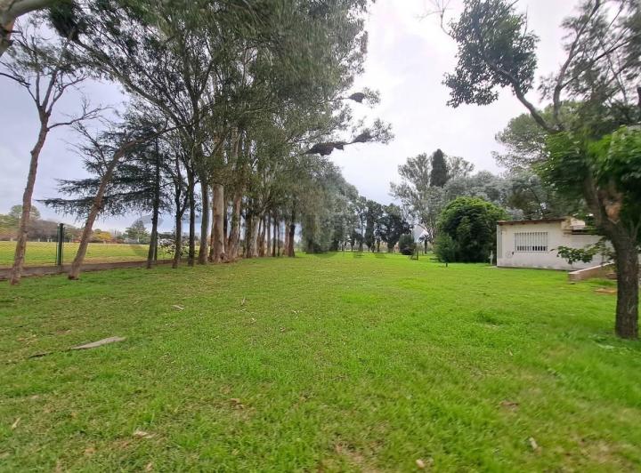 Terreno · 1209m²
