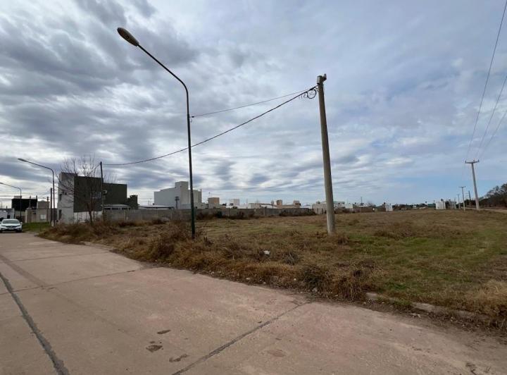 Terreno · 300m²