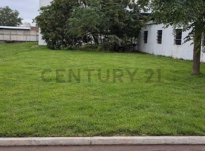 Terreno · 252m²