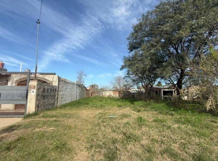 Terreno · 300m²