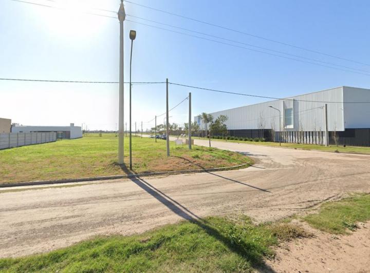 Terreno · 451m²