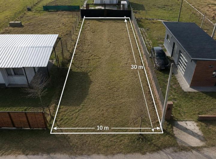 Terreno · 300m²