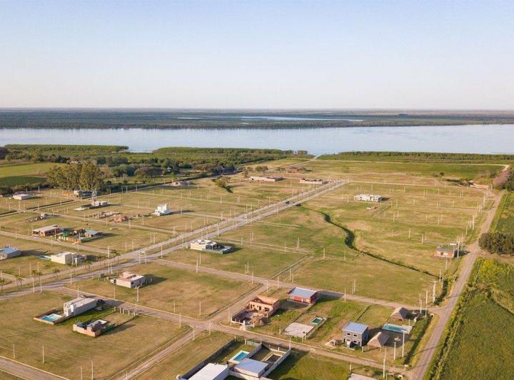 Terreno · 300m²