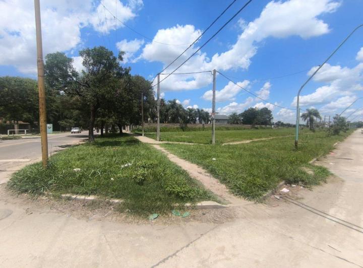 Terreno · 990m²