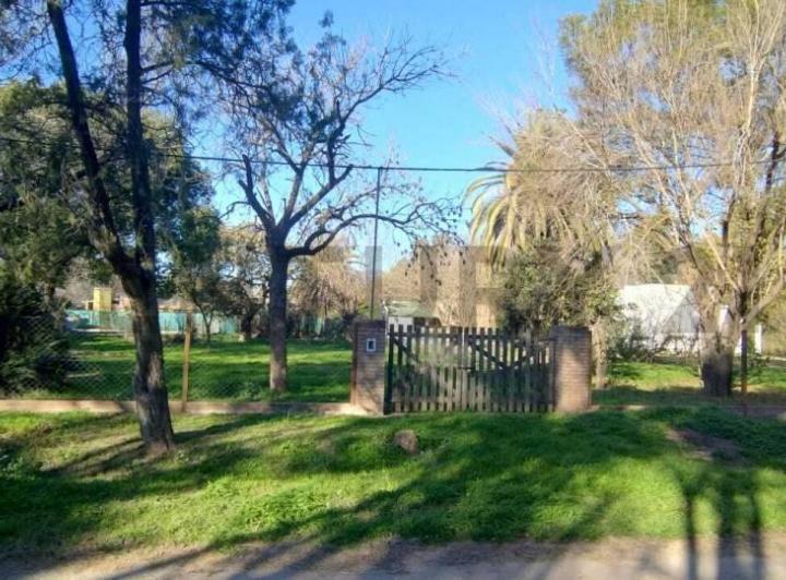 Terreno · 854m²