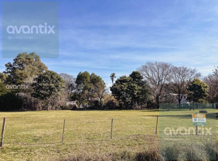 Terreno · 944m²
