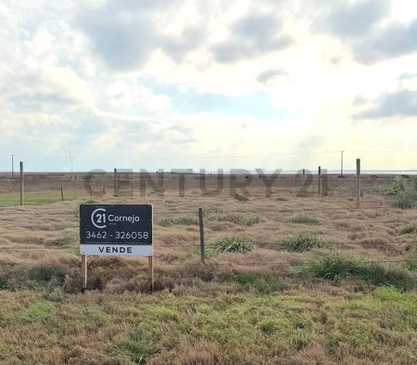 Terreno · 900m²
