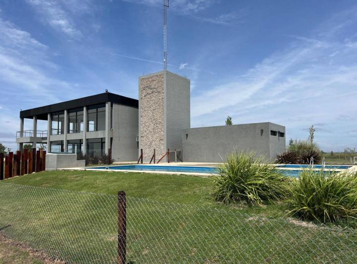 Terreno · 1035m²