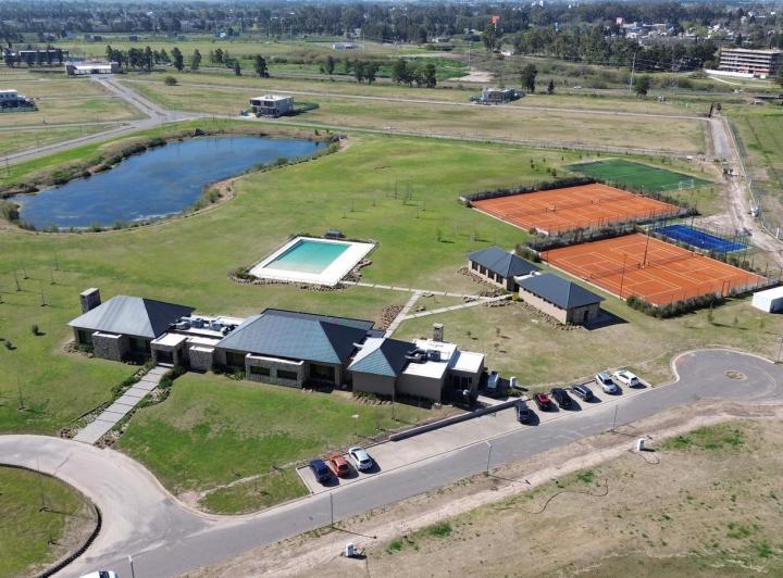 Terreno · 800m²