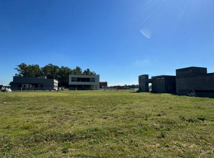 Terreno · 700m²