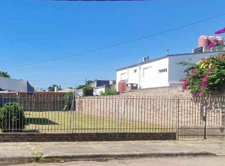 Terreno · 237m²