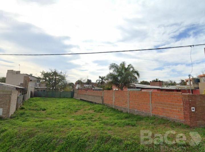 Terreno · 301m²