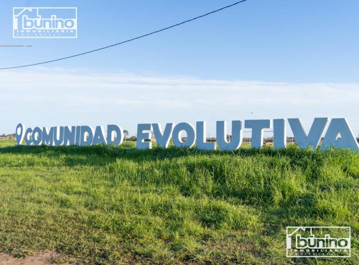 Terreno · 300m²