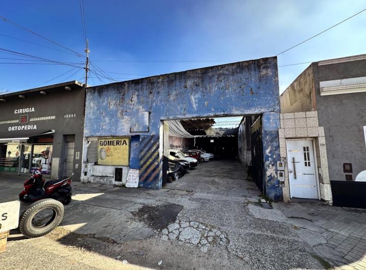 Terreno · 323m²