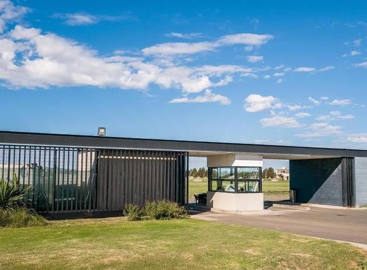 Terreno · 830m²
