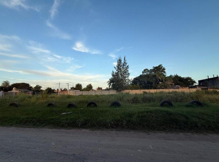 Terreno · 1316m²