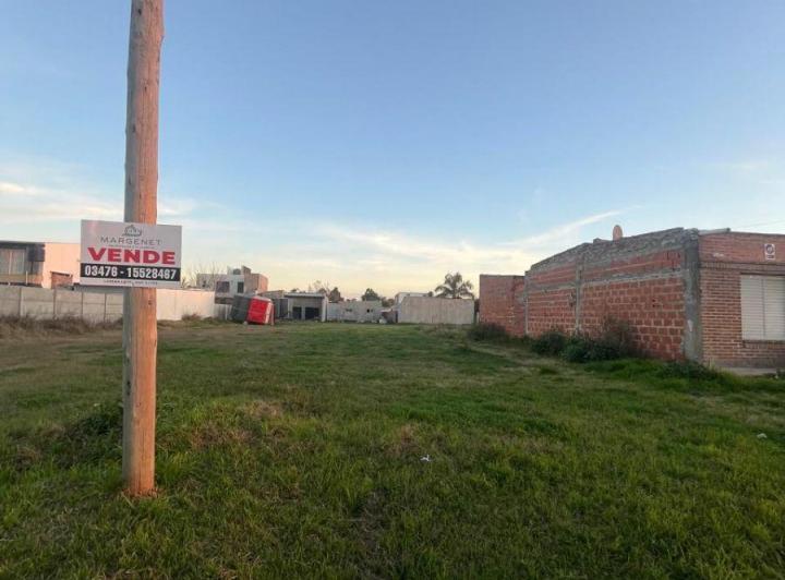 Terreno · 300m²