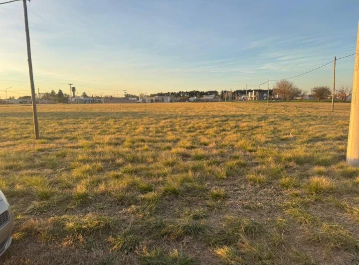 Terreno · 215m²
