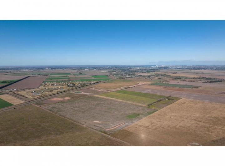 Terreno · 648m²