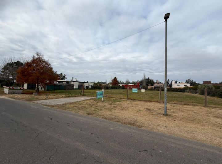 Terreno · 2020m²