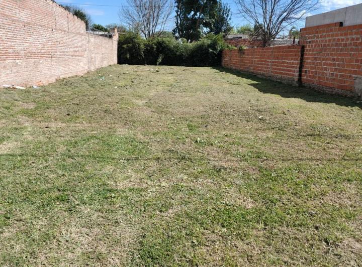 Terreno · 300m²