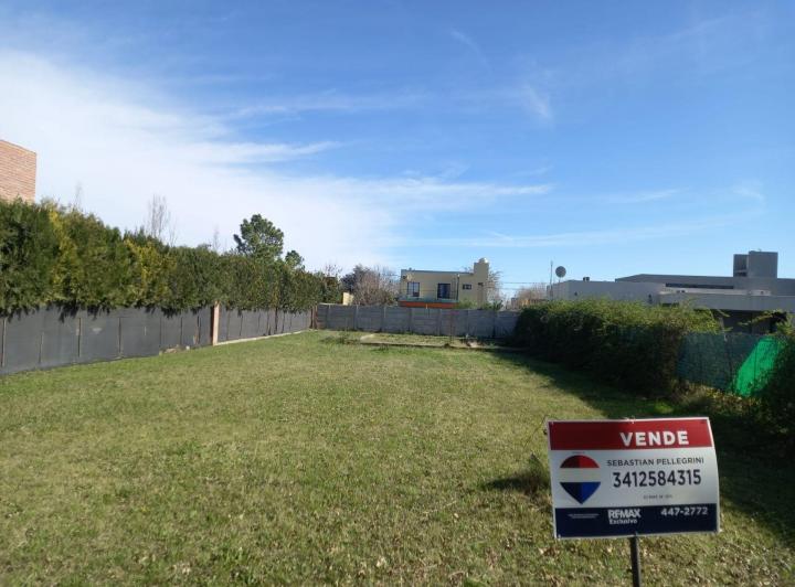 Terreno · 555m²