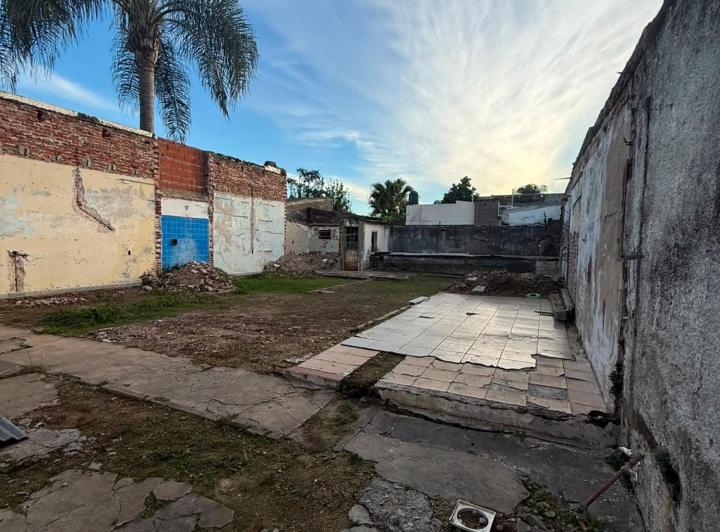 Terreno · 169m²