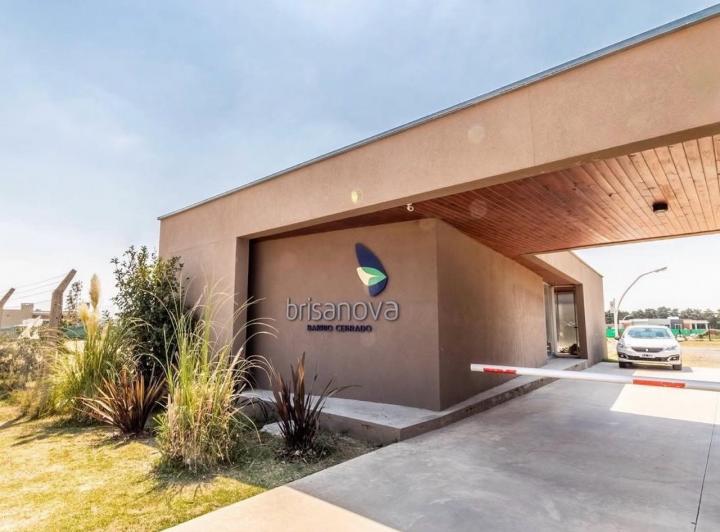 Terreno · 347m²