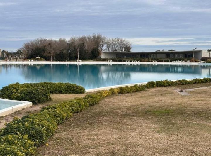 Terreno · 690m²