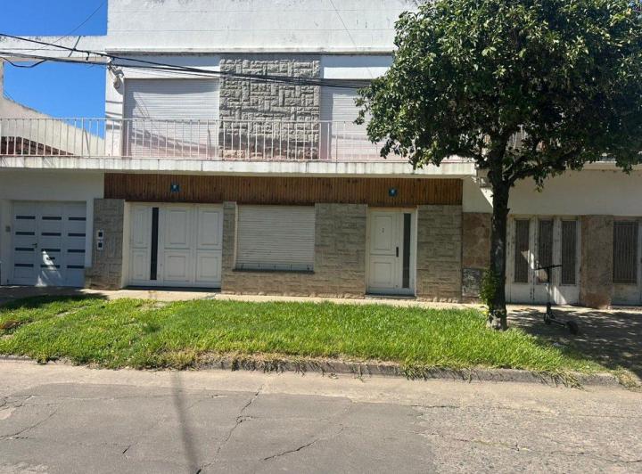 PH · 145m² · 4 Ambientes · 1 Cochera