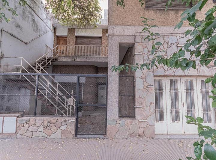 PH · 181m² · 4 Ambientes · 1 Cochera